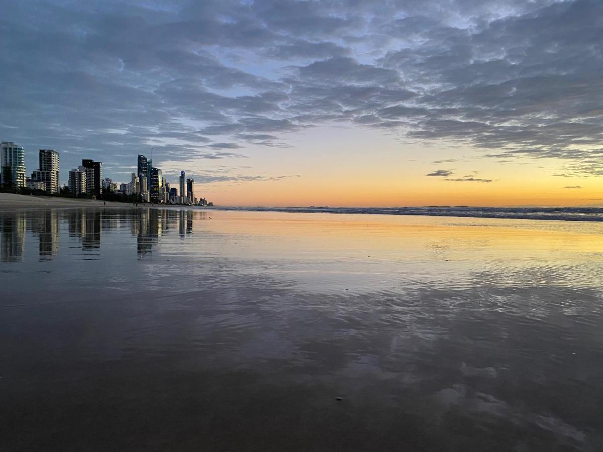 Koko Luxury Apartment In Broadbeach Гоулд Коуст Екстериор снимка