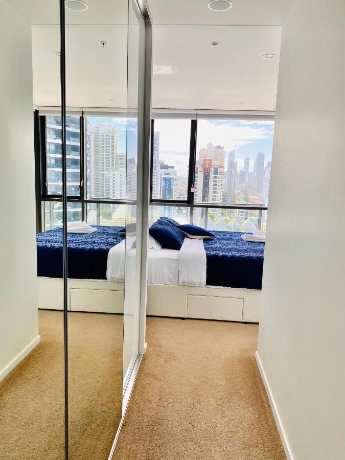 Koko Luxury Apartment In Broadbeach Гоулд Коуст Екстериор снимка